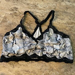 Torrid snakeskin bralette 1x